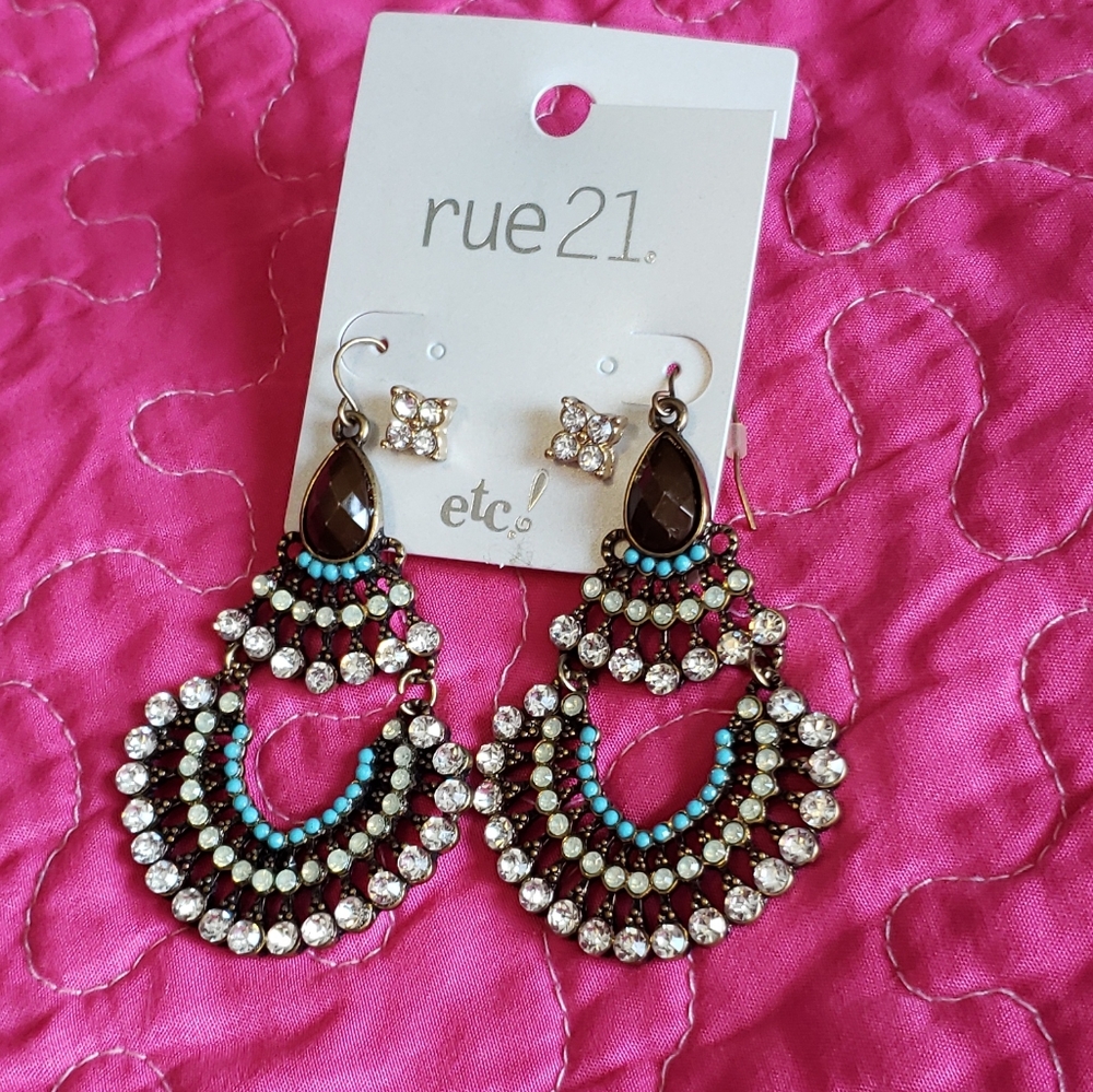 New with tags Rue21 earrings!